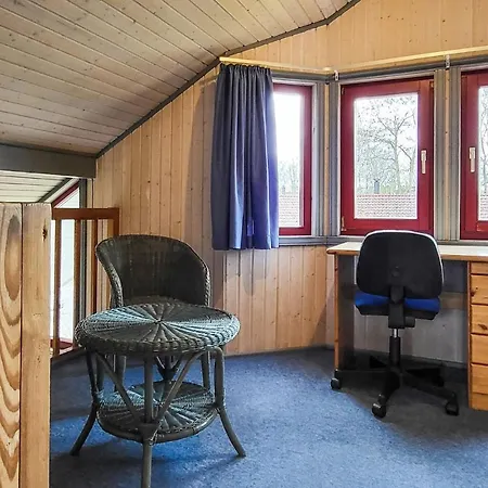 Holiday home Front In With View Mirow